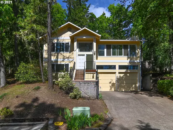 996 BROOKSIDE DR, Eugene, OR 97405