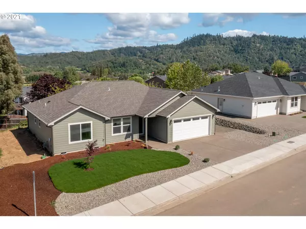 Winston, OR 97496,300 NE ROSE RIDGE DR