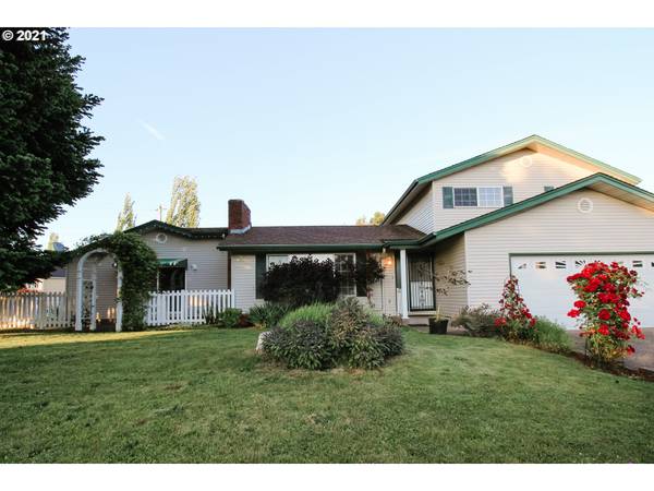 2595 DEBRA DR, Springfield, OR 97477