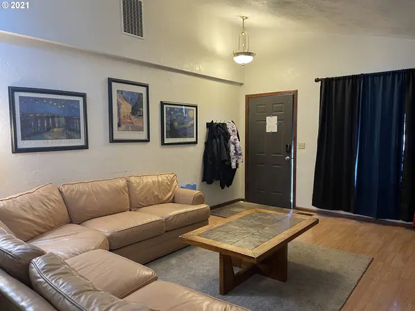 473 S 32ND ST, Springfield, OR 97478