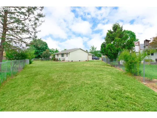 Sutherlin, OR 97479,1422 Don Mar CT