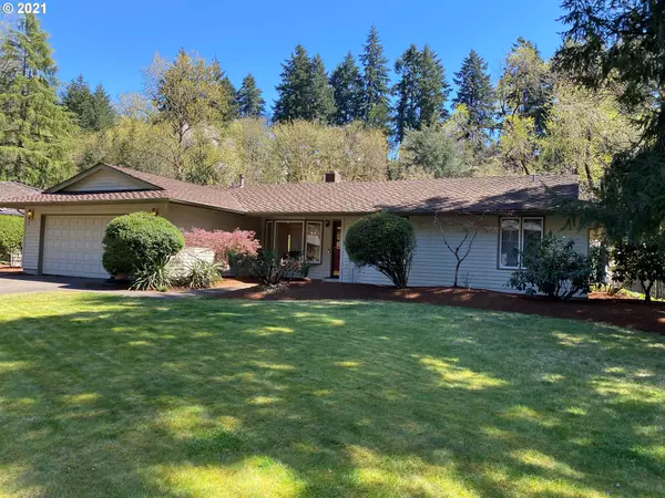 18015 CARDINAL DR, Lake Oswego, OR 97034