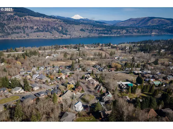 Hood River, OR 97031,611 RIDGEVIEW CT