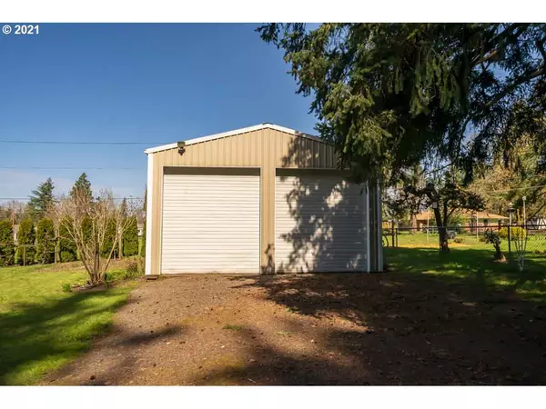 Salem, OR 97317,386 FIR KNOLL LN NE