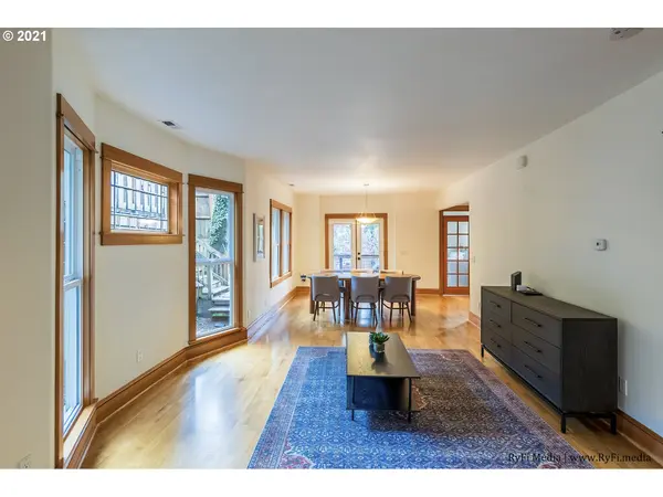 3001 SW DOSCH RD, Portland, OR 97239