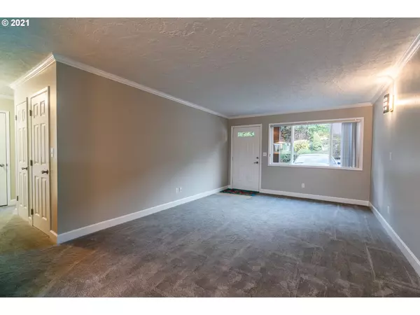 Portland, OR 97219,1035 SW BERTHA BLVD #5