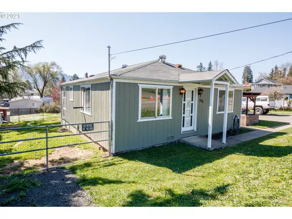 Winston, OR 97496,301 NE JORGEN ST