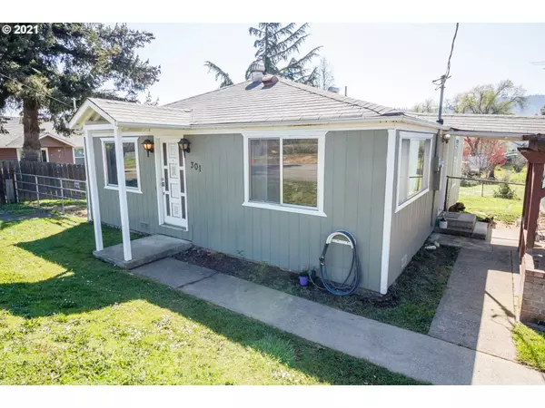 Winston, OR 97496,301 NE JORGEN ST