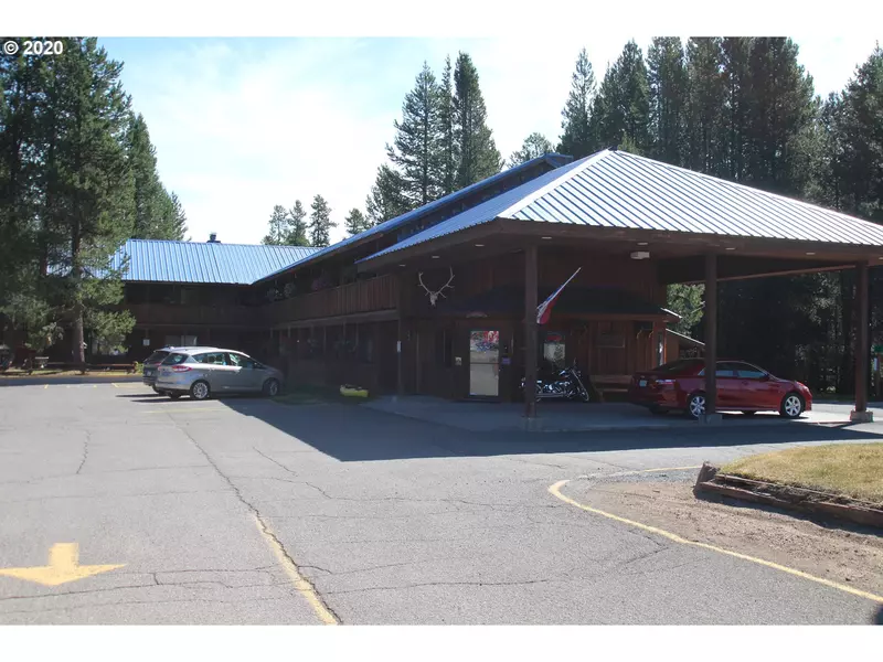 19821 HWY 58 511, Crescent Lake, OR 97733