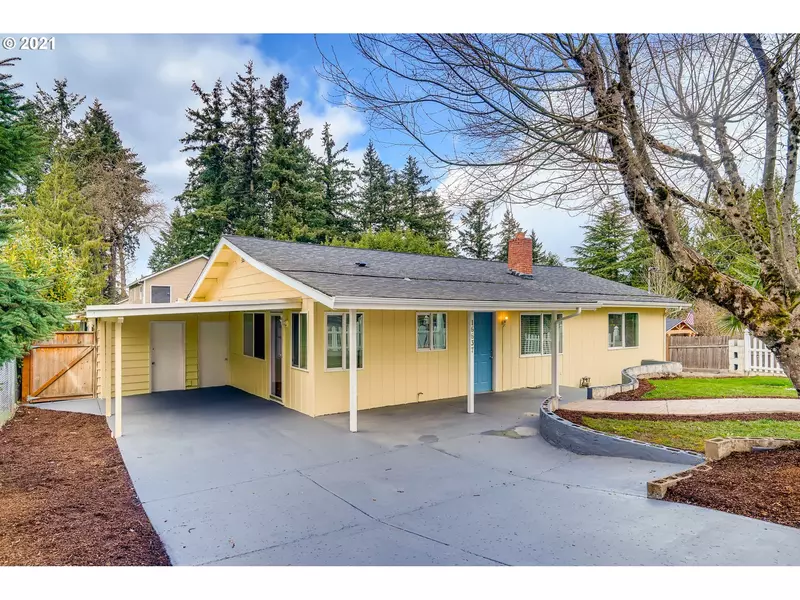 16637 NE HASSALO ST, Portland, OR 97230