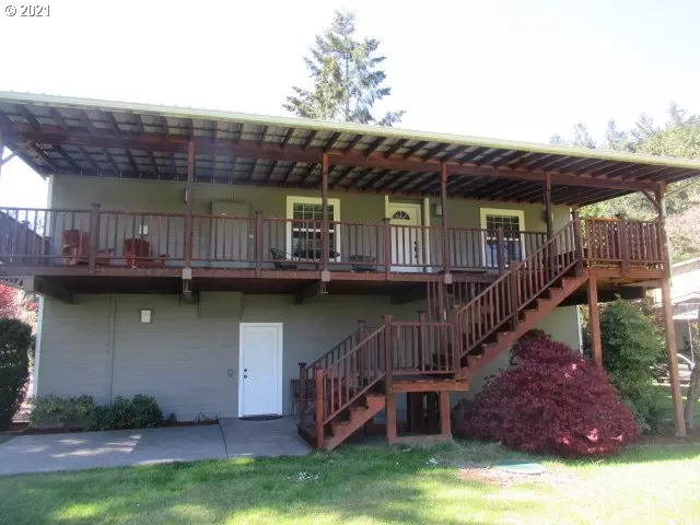 200 CREEL ST, Elkton, OR 97436