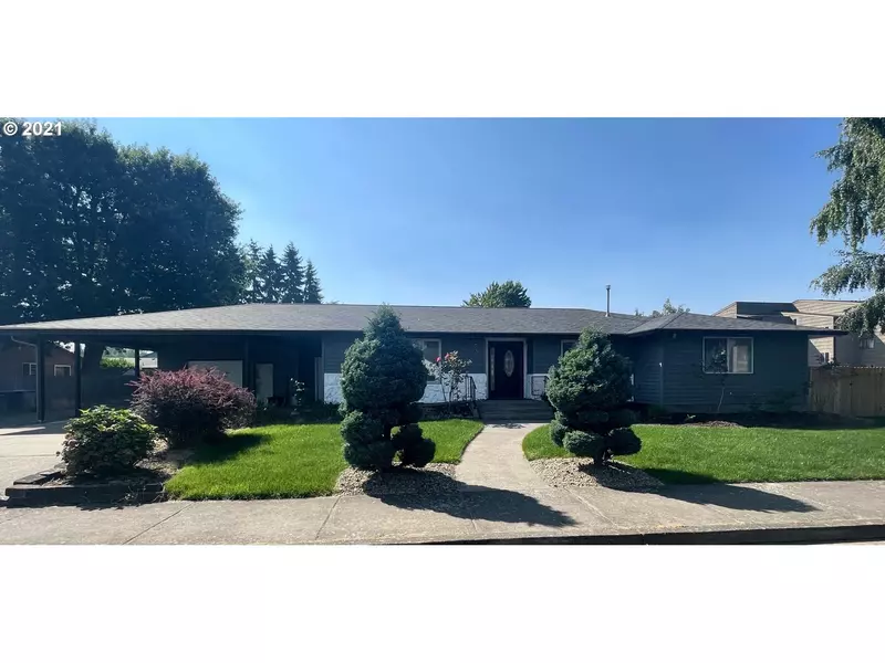 525 E 9TH AVE, Junction City, OR 97448