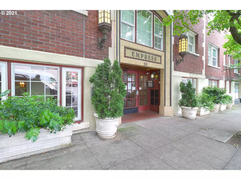 20 NW 16TH AVE #304, Portland, OR 97209