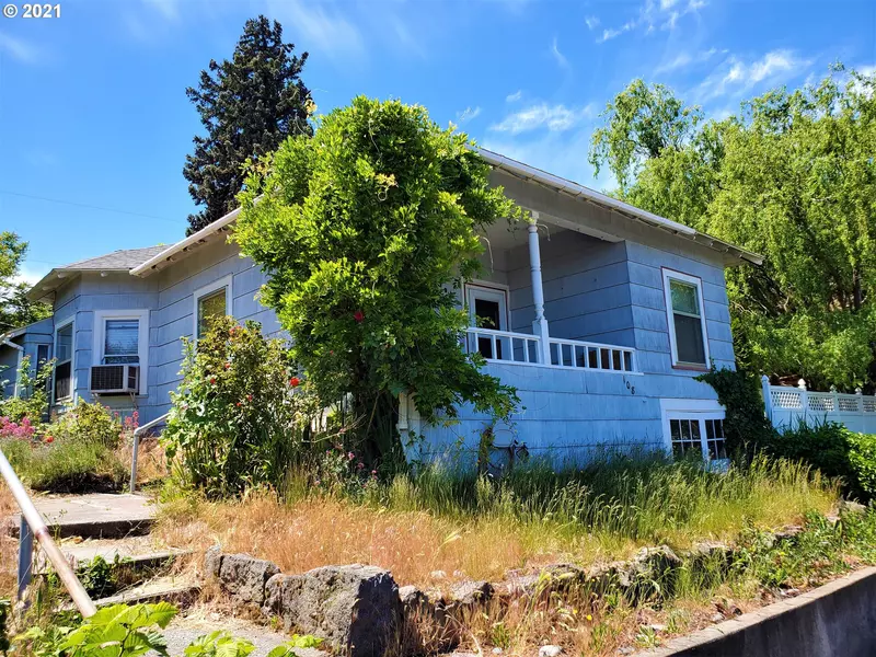 108 E 13TH, The Dalles, OR 97058