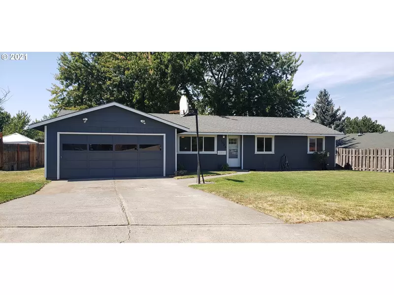 1305 SW 3RD PL, Pendleton, OR 97801