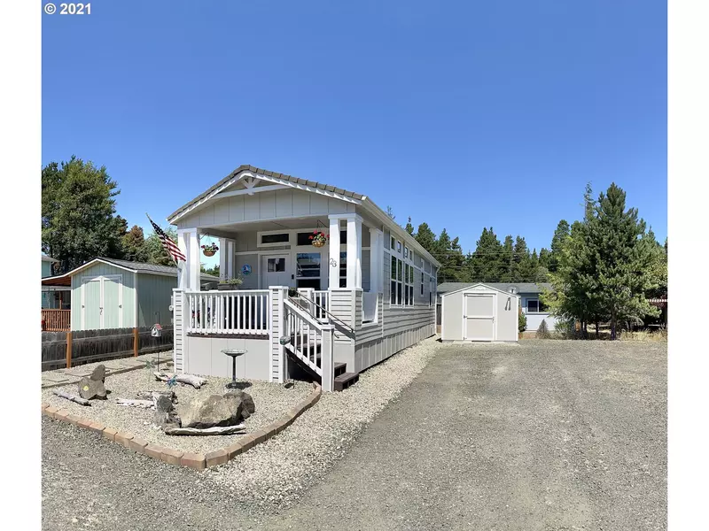 23 Pine LN, Lakeside, OR 97449