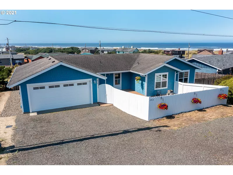 1913 NW CLIPPER ST, Waldport, OR 97394