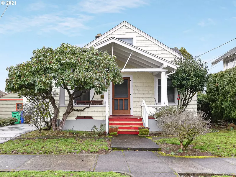 5220 NE MULTNOMAH ST, Portland, OR 97213