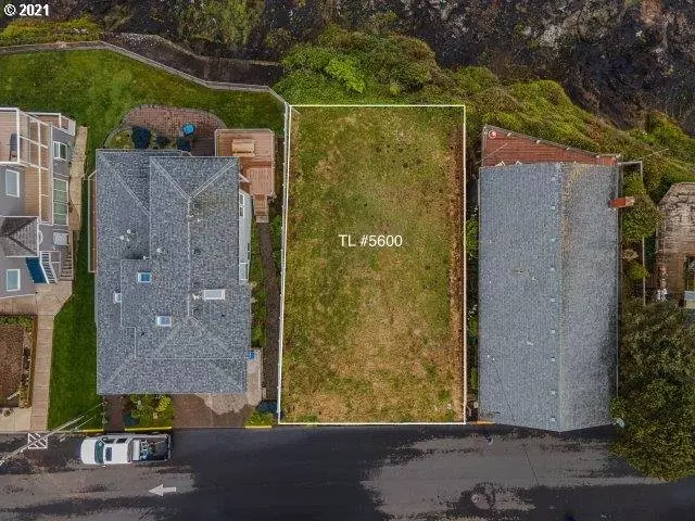 265 SW Coast AVE, Depoe Bay, OR 97341