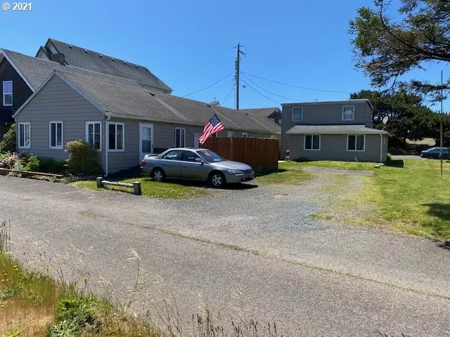 263 S MILLER, Rockaway Beach, OR 97136