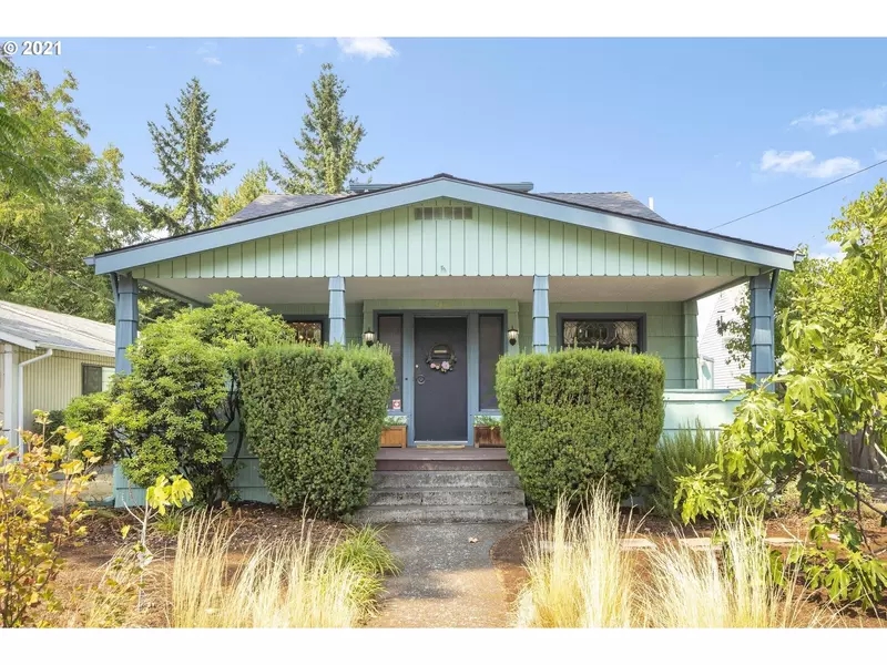 7419 SE WOODSTOCK BLVD, Portland, OR 97206