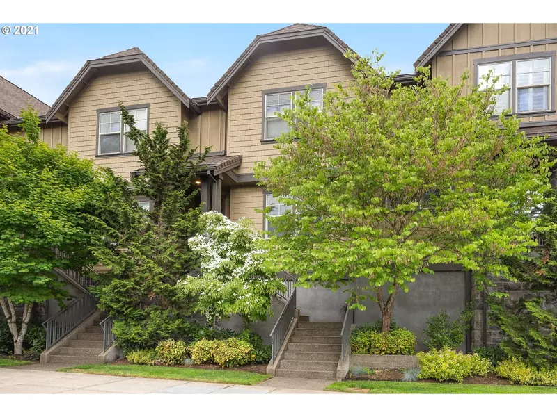 688 SW TRILLIUM CREEK TER, Portland, OR 97225