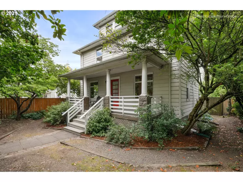 3336 SE 15TH AVE, Portland, OR 97202