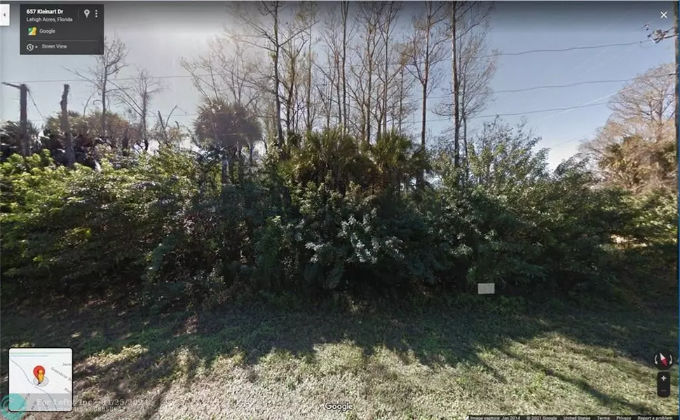 657 Kleinart Dr, Lehigh Acres, FL 33972