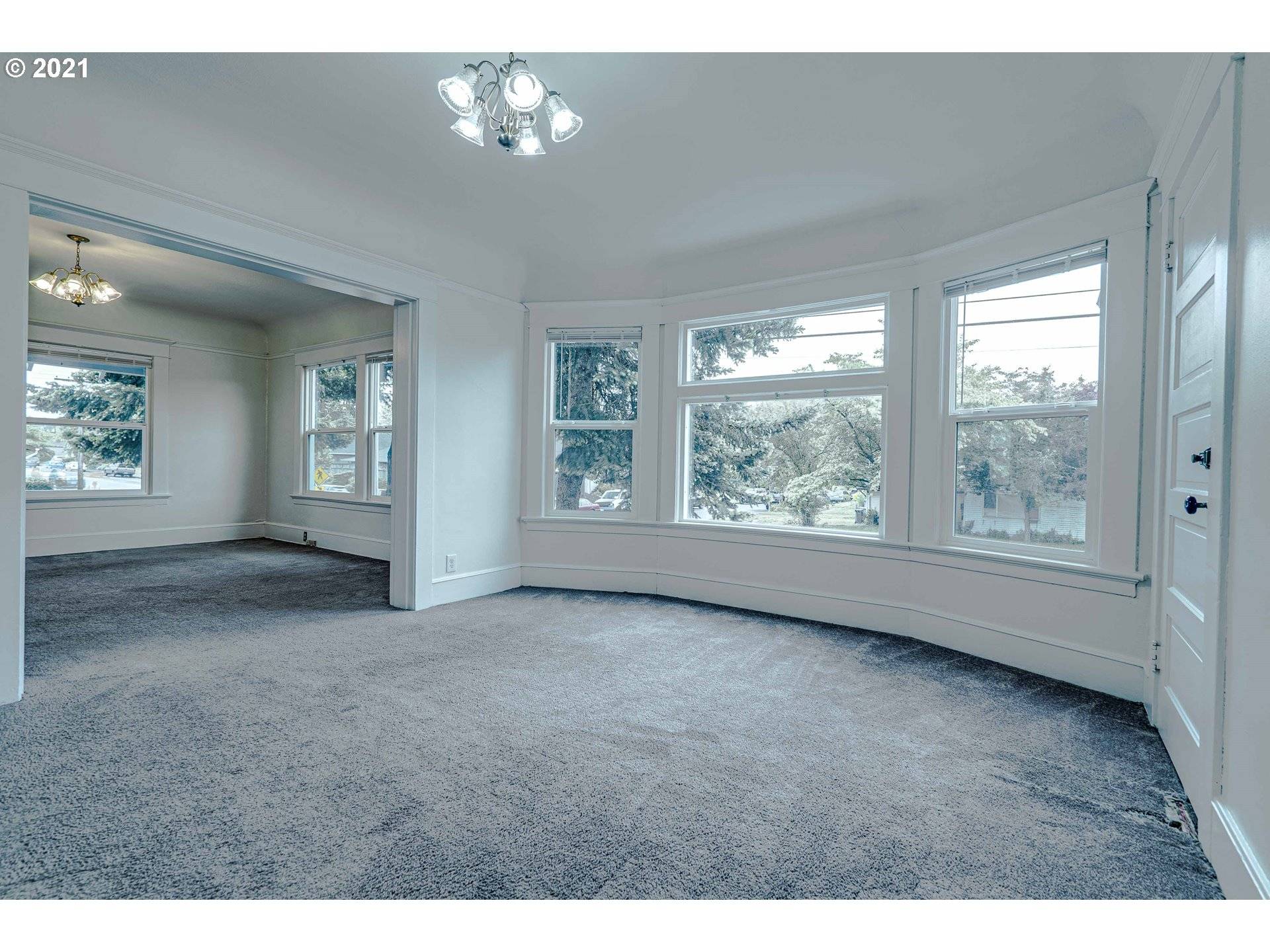 Portland, OR 97202,8085 SE 9TH AVE