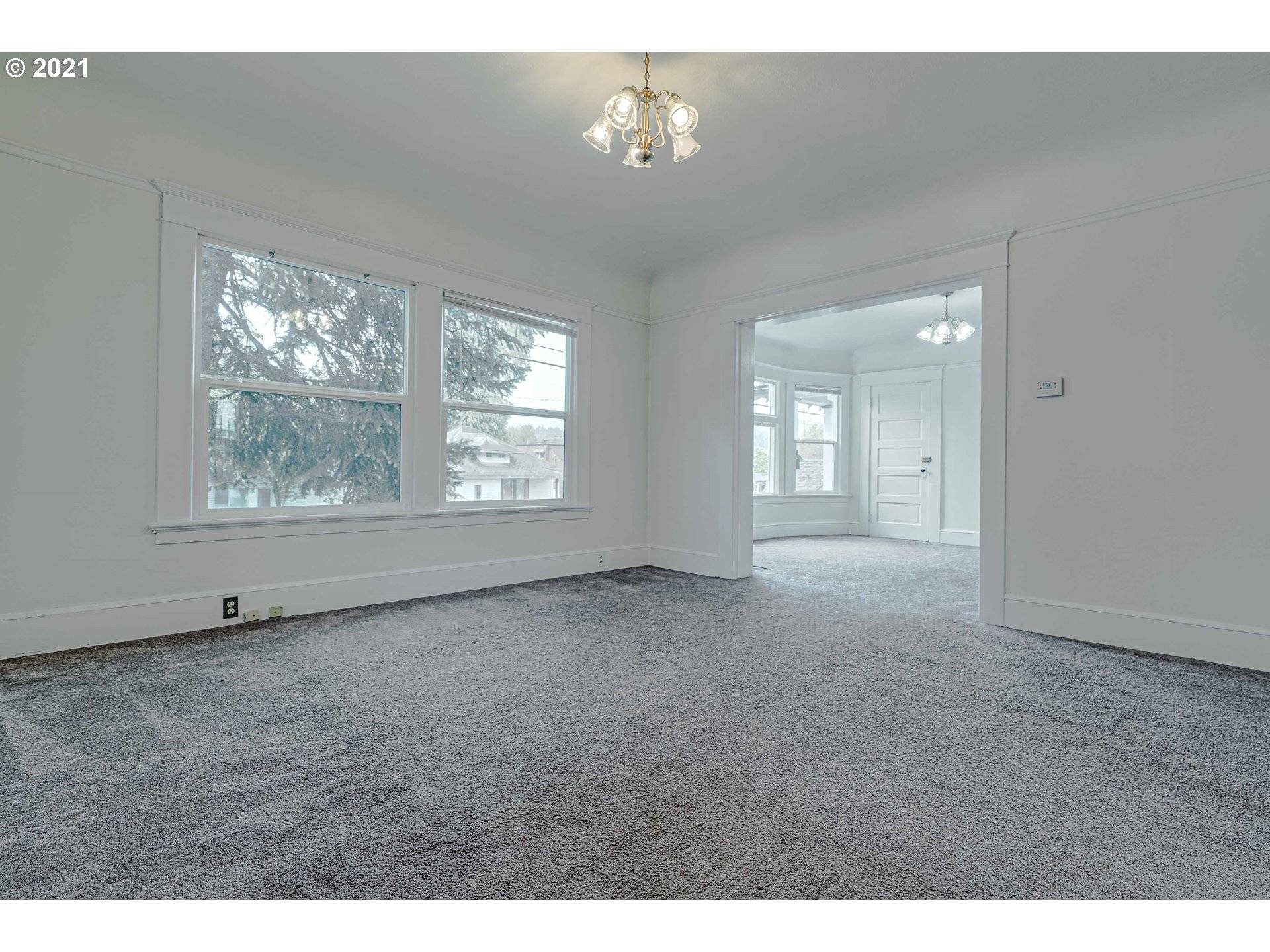 Portland, OR 97202,8085 SE 9TH AVE