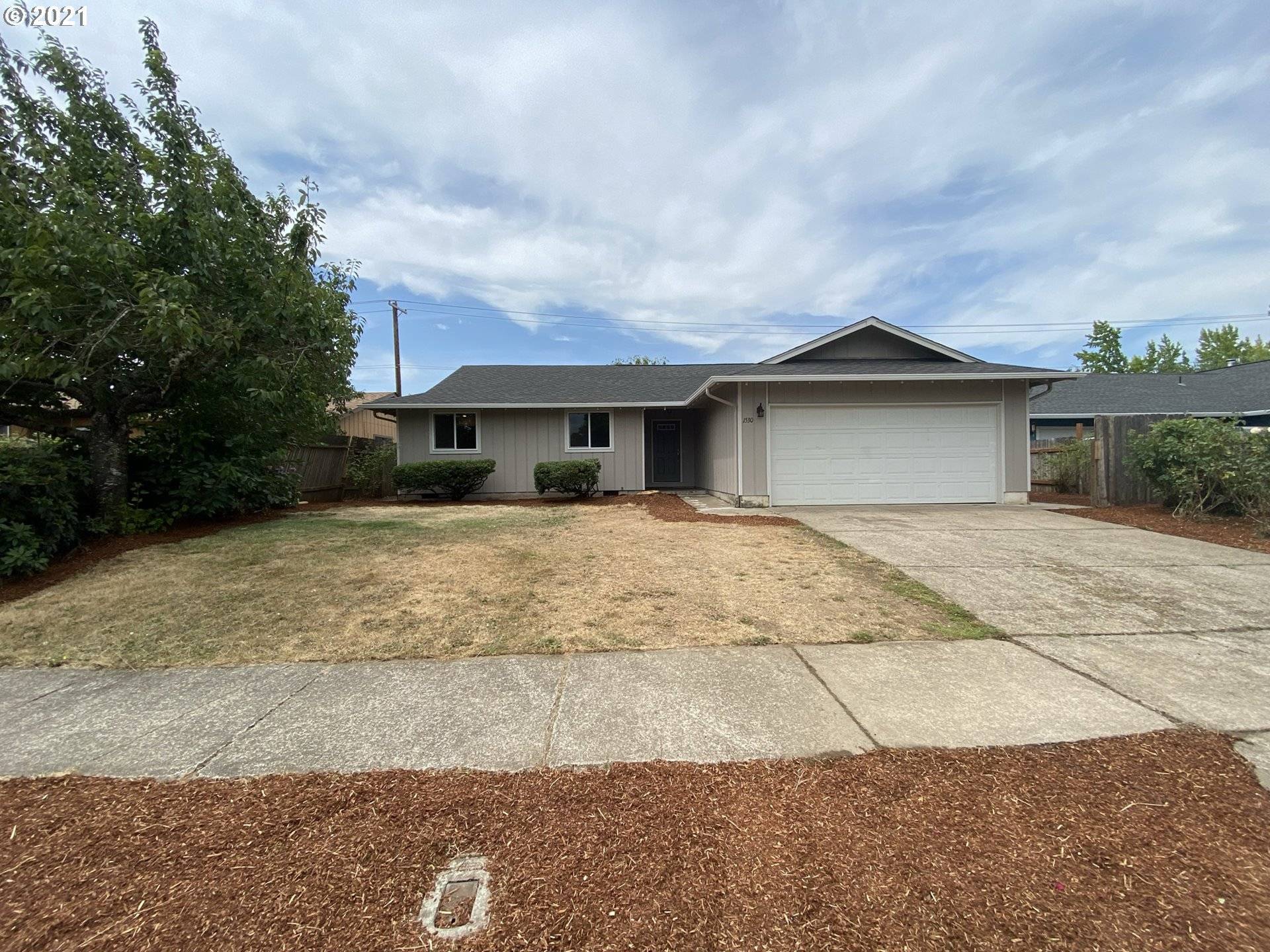 1530 DOLA ST, Eugene, OR 97402