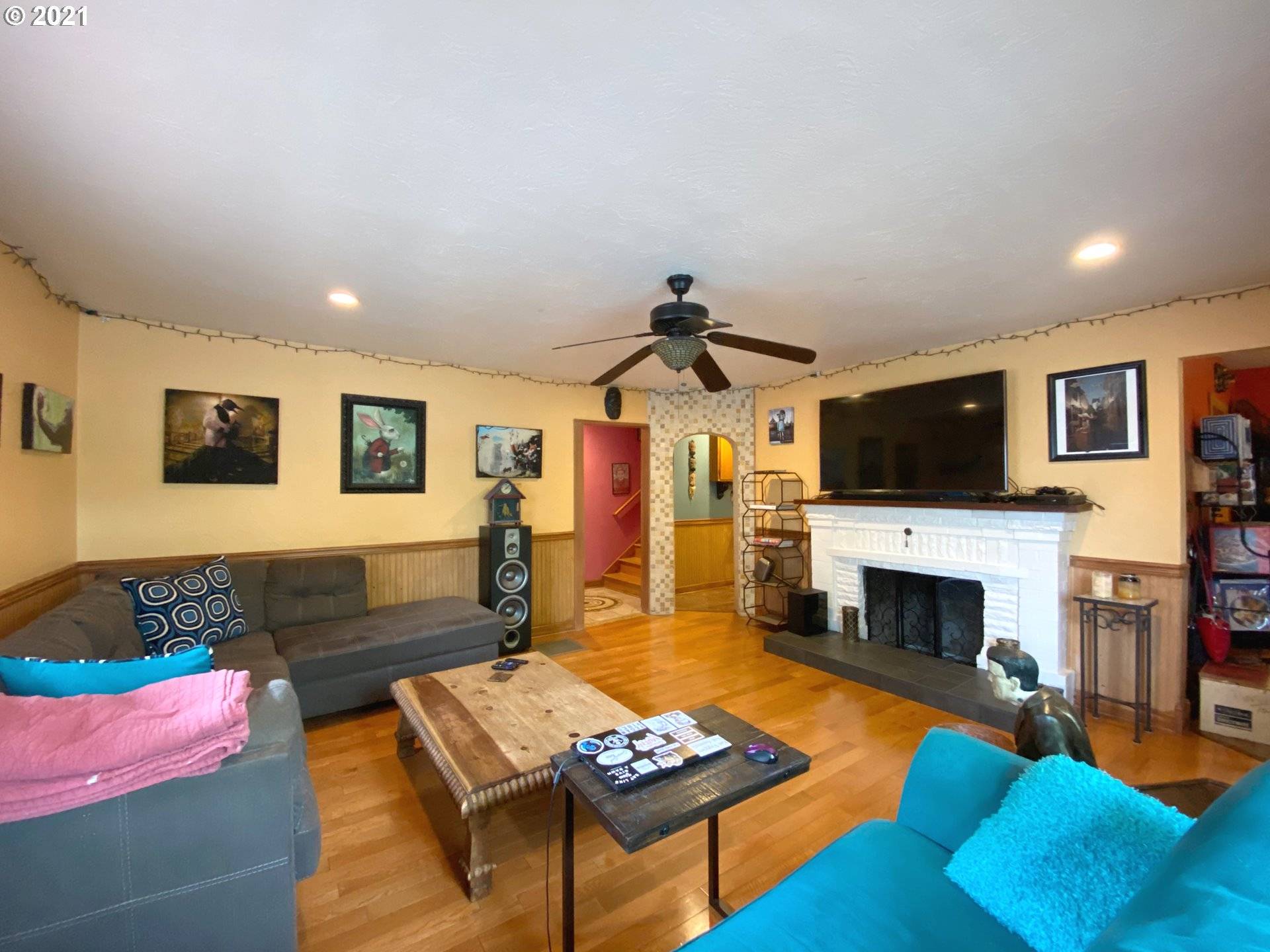 Salem, OR 97301,587 22ND ST