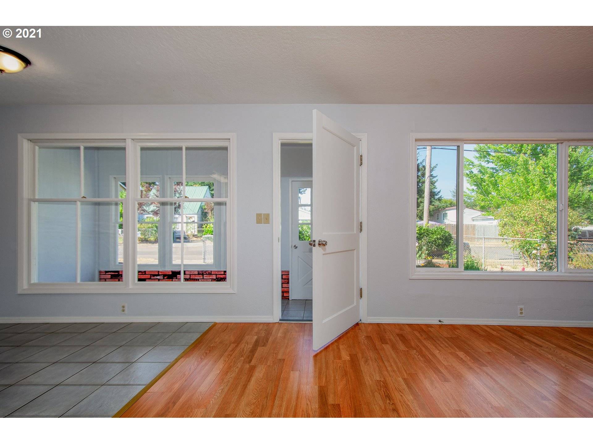 Portland, OR 97266,10336 SE INSLEY ST