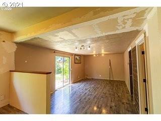 Springfield, OR 97478,840 65TH ST