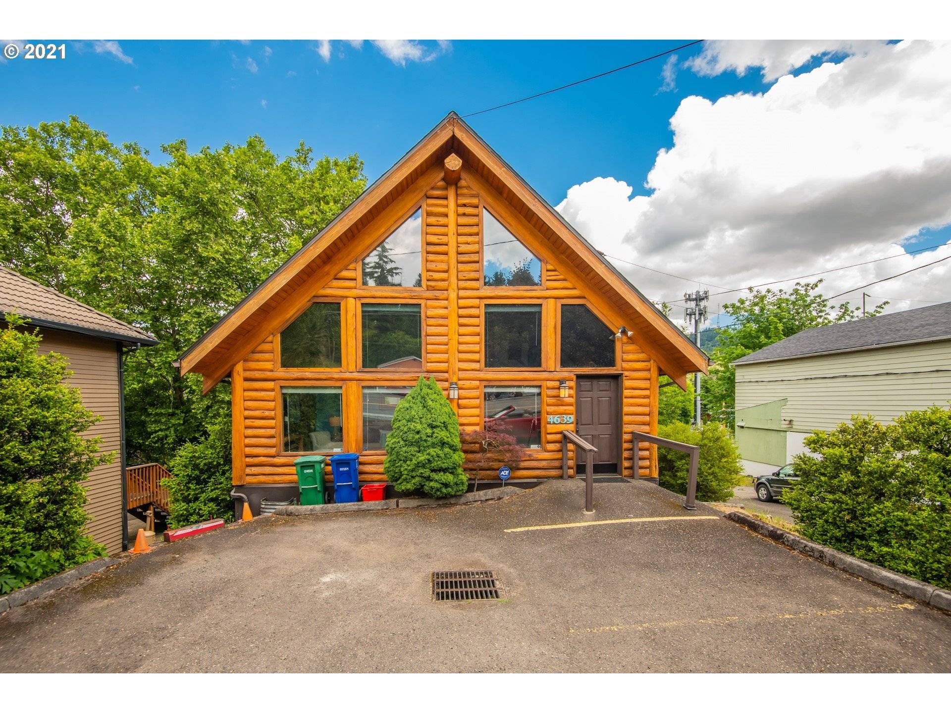 4639 SW BEAVERTON HILLSDALE HWY, Portland, OR 97221