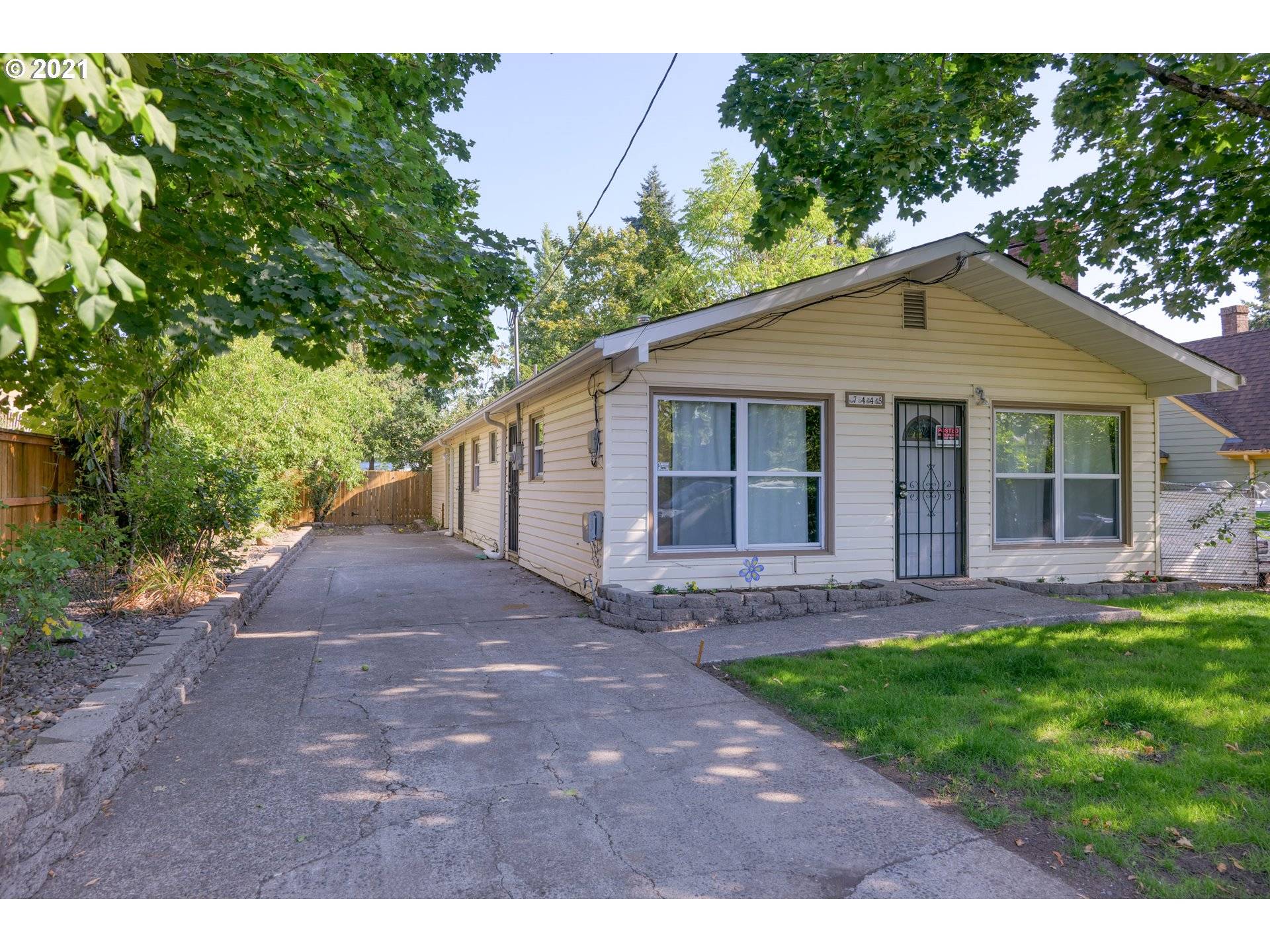 7445 SE HENDERSON ST, Portland, OR 97206