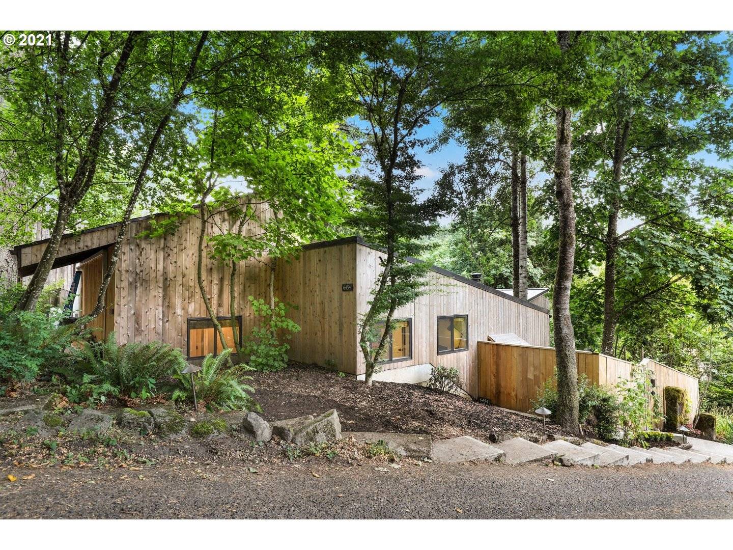 6454 SW BARNES RD, Portland, OR 97221