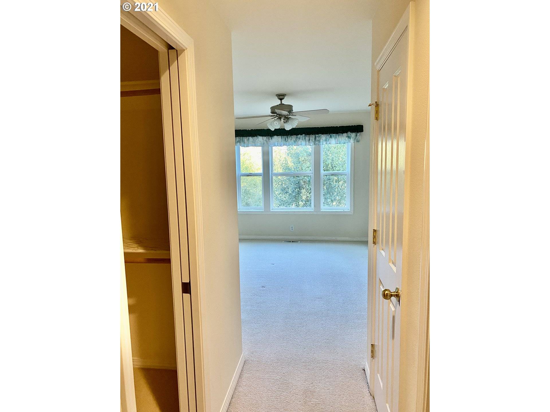 Portland, OR 97229,15722 NW CLUBHOUSE DR