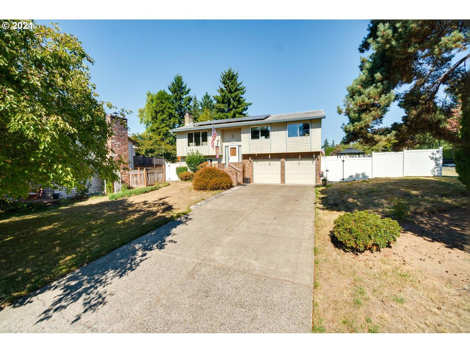 5573 SE BECKMAN TER, Milwaukie, OR 97222