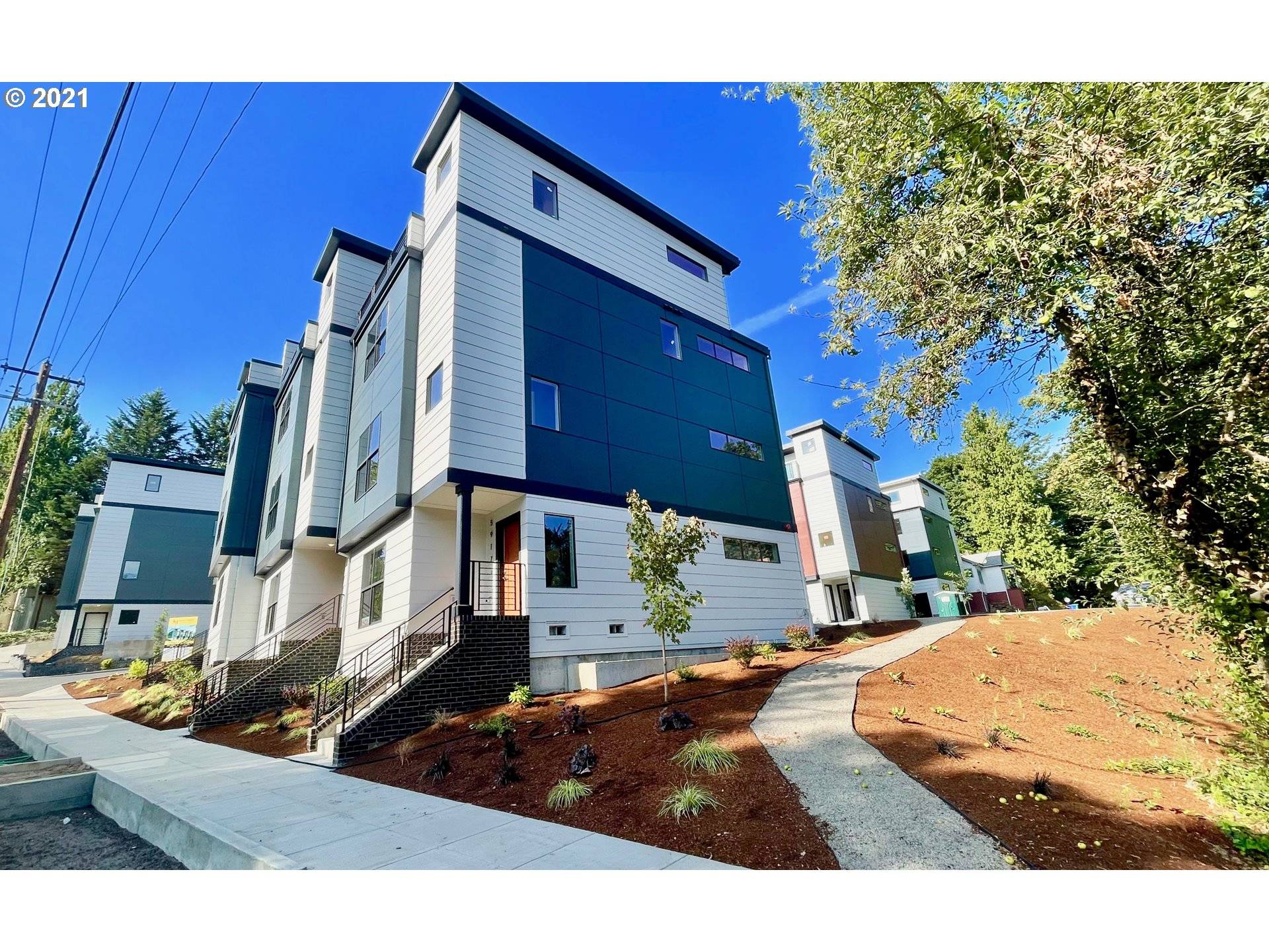 Portland, OR 97239,5971 SW 30th