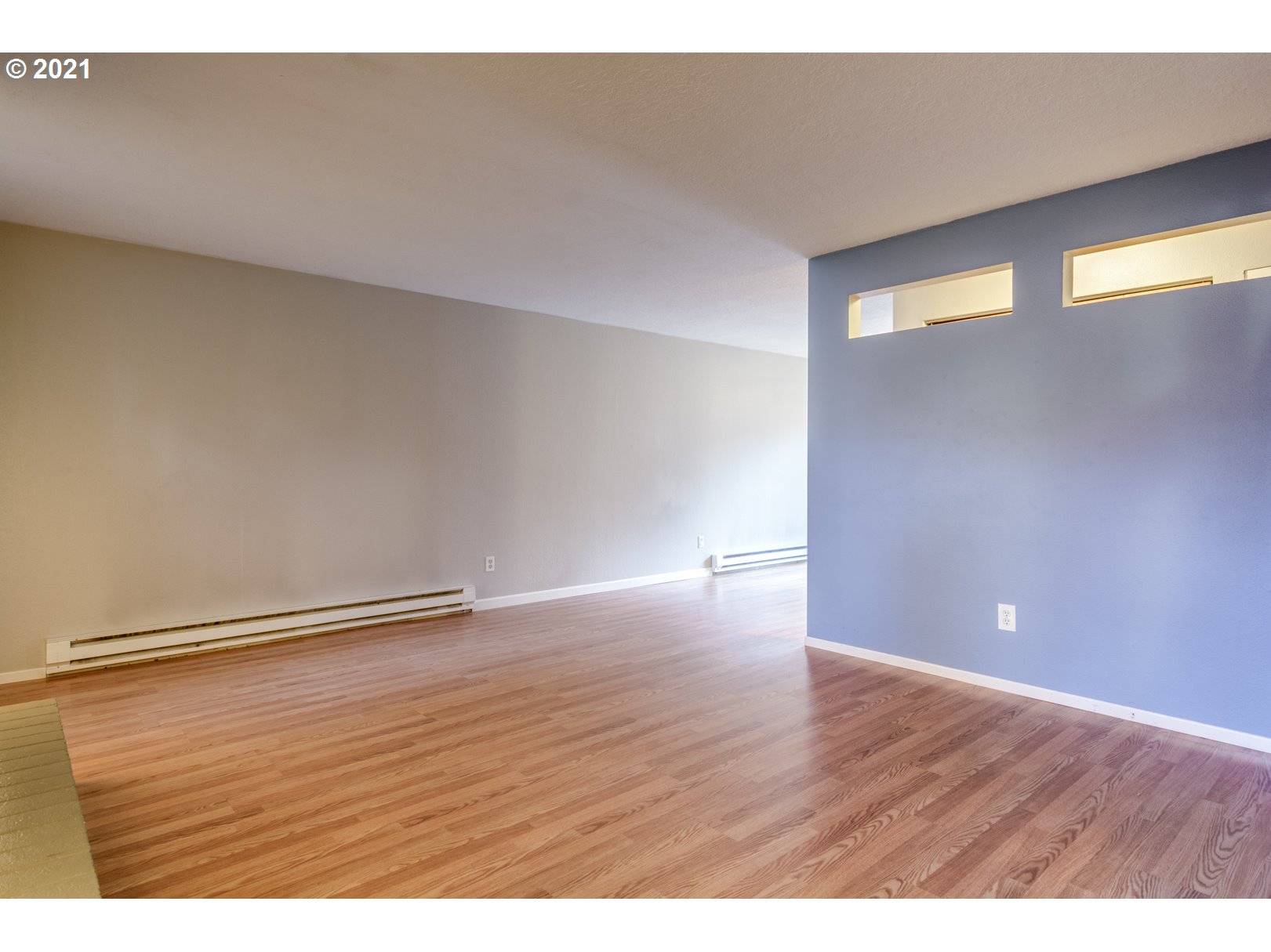Tigard, OR 97224,7945 SW FANNO CREEK DR #5