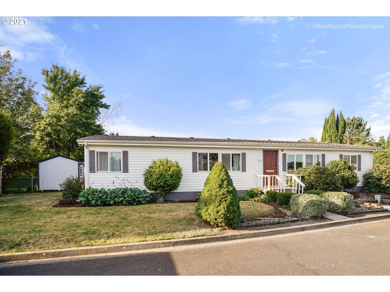 Mc Minnville, OR 97128,1268 SW MARIE DR