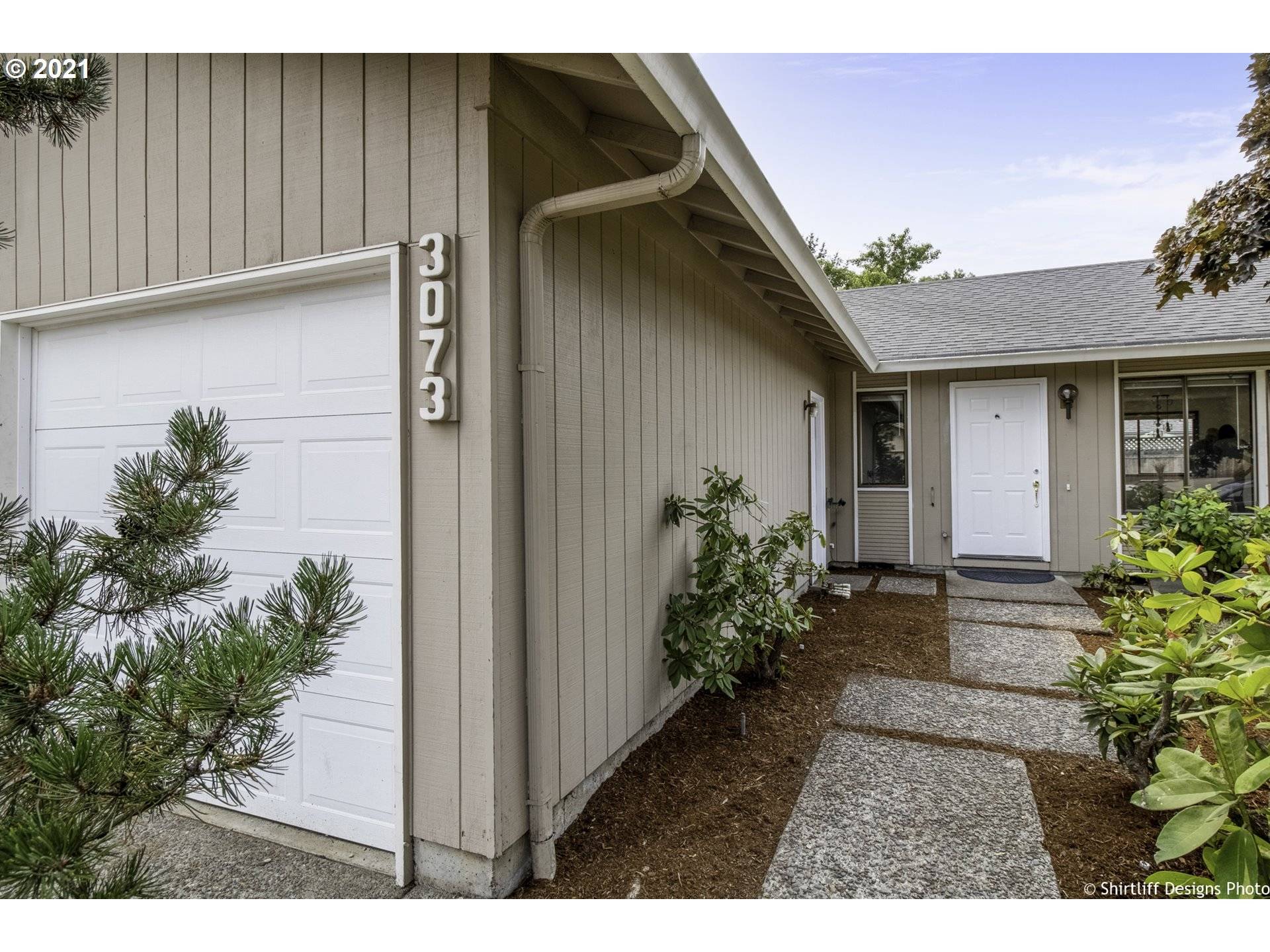 Eugene, OR 97401,3073 KENTWOOD DR