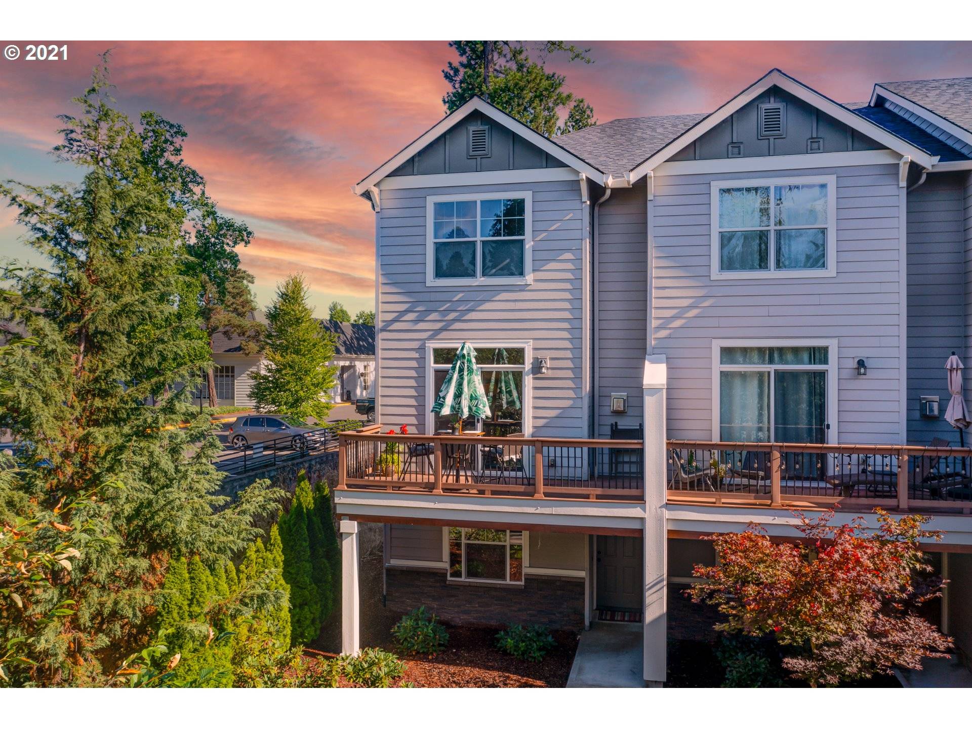 9495 SW 92ND AVE, Tigard, OR 97223