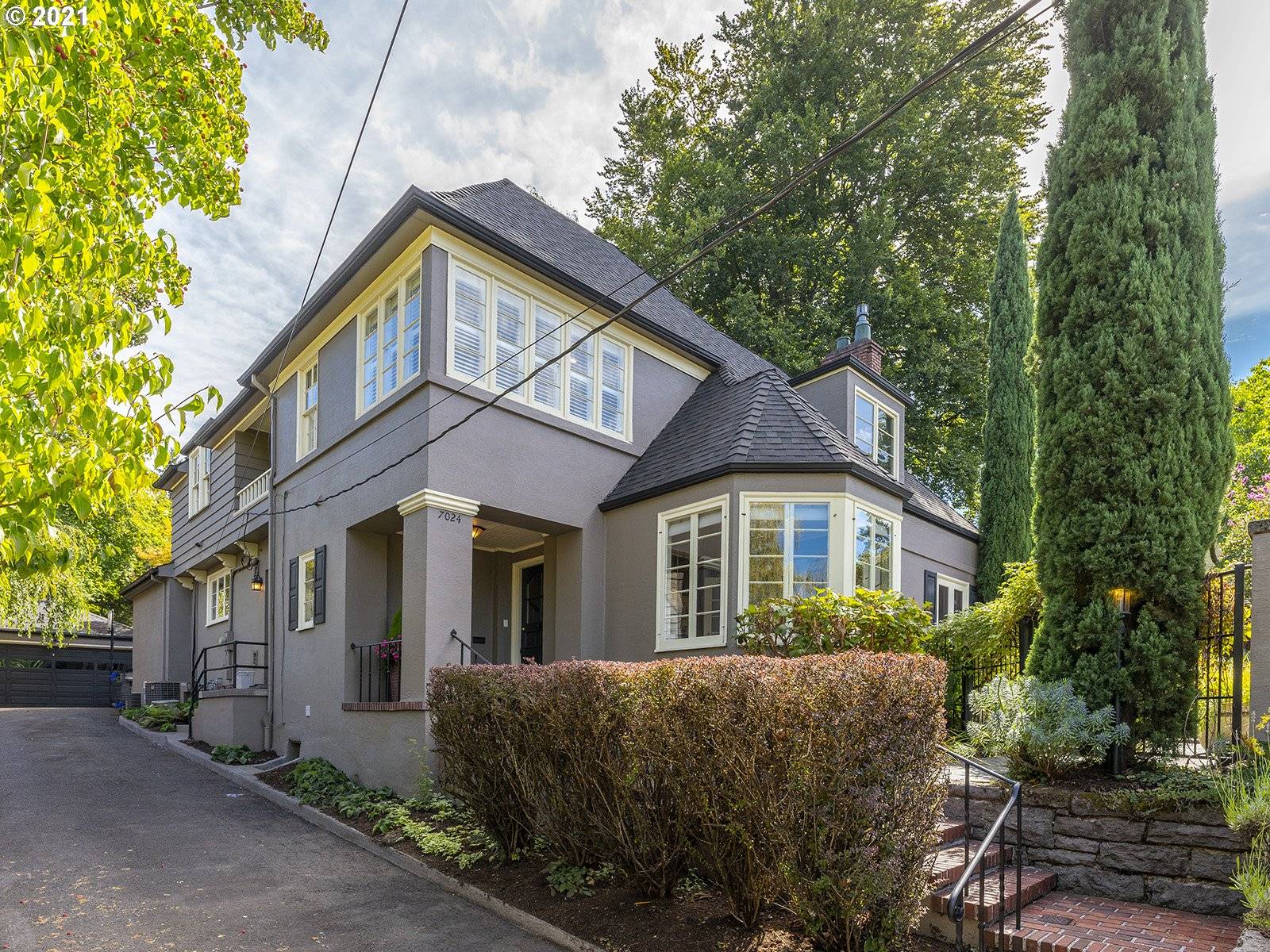 Portland, OR 97202,7024 SE 29TH AVE