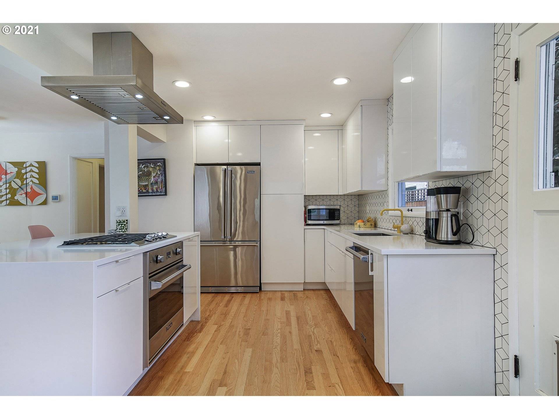 Portland, OR 97214,3805 SE ANKENY ST