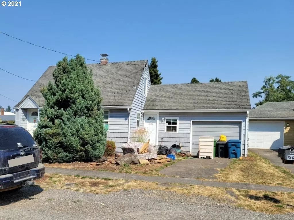 Stayton, OR 97383,922 N 5TH AVE