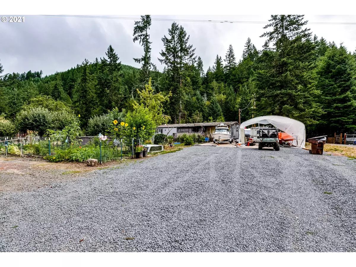 Dorena, OR 97434,37855 ROW RIVER RD