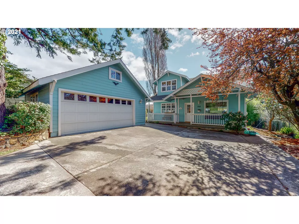 Brookings, OR 97415,545 HASSETT ST