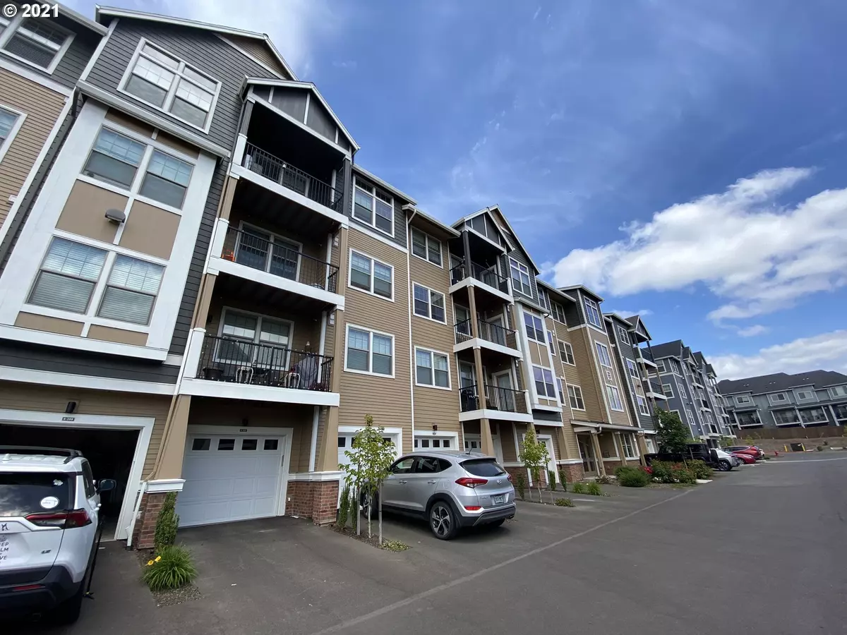 Beaverton, OR 97007,17181 SW Snowdale ST #208